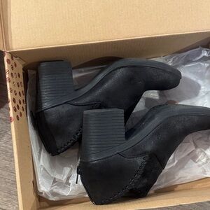 Chic Black Ankle Booties